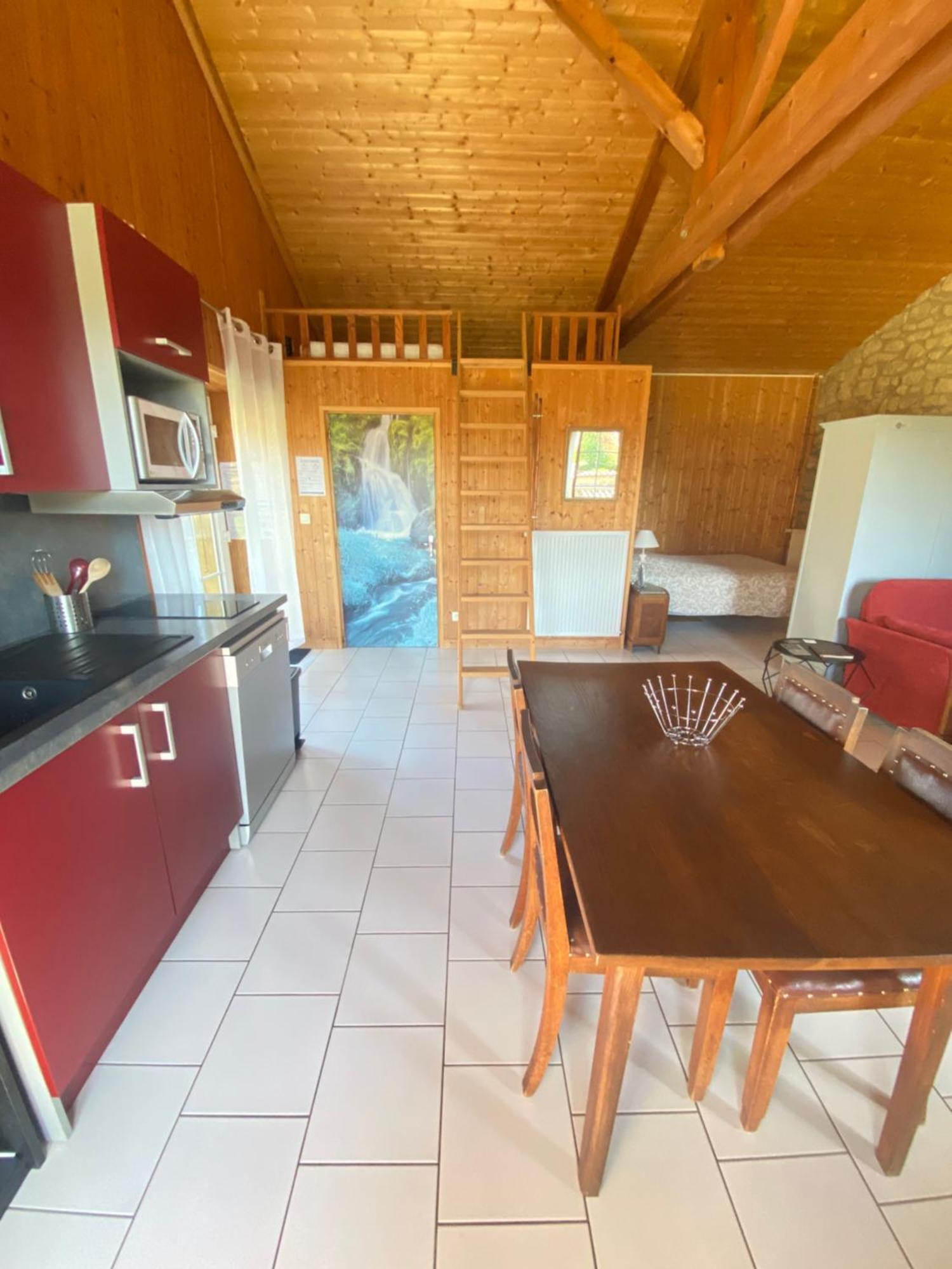 Gite Les Sablieres Saint-Lattier Exterior photo